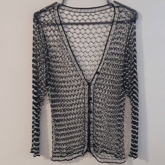 Medium Sequin Bolero with button - Picture 8 of 8